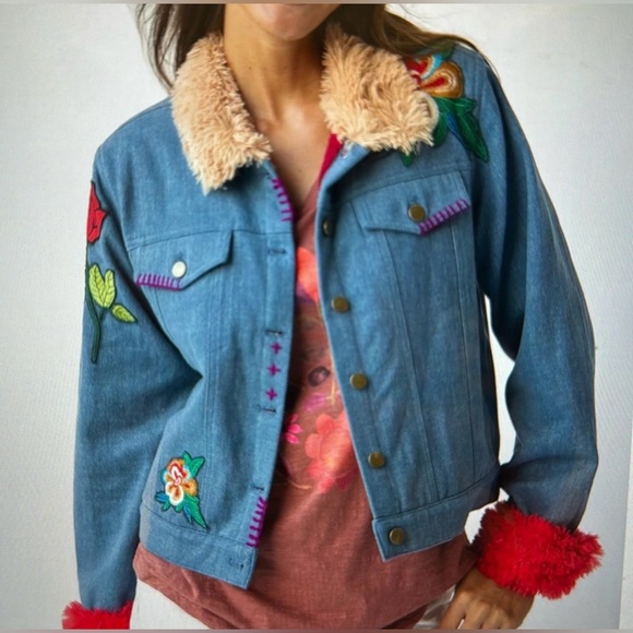 NWT Natural Life Denim Jacket with embroidered floral patches+faux fur Size XL - Picture 2 of 15